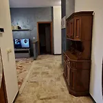 Umberto House 아파트 *